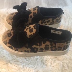 OshKosh leopard loafers with Bow! Toddler girl 10